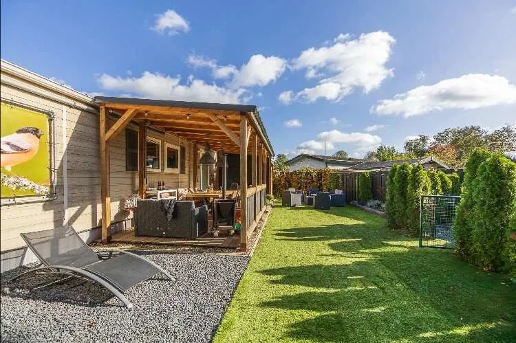 Vernieuwde vakantiewoning De Goudvink op landgoed De IJsvogel